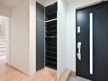 【東京都/練馬区大泉学園町】練馬区大泉学園町1丁目新築戸建 玄関