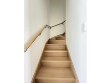 【東京都/練馬区東大泉】練馬区東大泉4丁目　中古戸建 廊下：階段