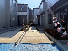 【埼玉県/新座市新堀】新座市新堀2丁目　新築戸建て4号棟 外観：全6棟　写真中央