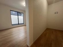 【埼玉県/上尾市二ツ宮】KIS上尾市　二ツ宮8期 洋室