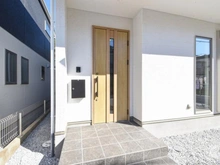 【東京都/八王子市緑町】八王子市緑町　新築戸建　2号棟 玄関