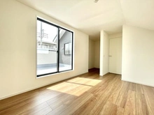 【東京都/日野市新井】日野市新井2丁目 新築戸建 2号棟 洋室:約8.0帖