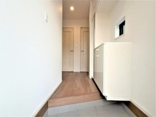 【東京都/昭島市朝日町】昭島市朝日町3丁目　新築戸建　I号棟 玄関