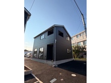 【東京都/武蔵村山市中原】「グレイドルガーデン武蔵村山市中原第8」　7号棟 外観：【全24棟／写真中央7号棟】