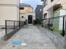 【東京都/昭島市緑町】昭島市緑町2丁目中古戸建 アプローチ