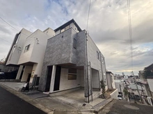 【東京都/豊島区高田】豊島区高田1丁目新築戸建 建築中の外観