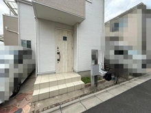 【東京都/足立区西伊興】足立区西伊興一丁目戸建 玄関