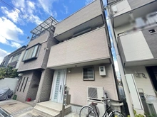 【大阪府/大阪市生野区鶴橋】大阪市生野区鶴橋1丁目 中古一戸建て 外観：写真中央