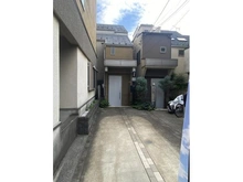 【東京都/目黒区柿の木坂】柿の木坂1丁目　中古戸建て 外観：写真中央