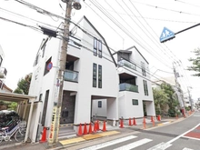 【東京都/品川区西大井】品川区西大井二丁目新築戸建　A棟 建築中の外観：全2棟　左側がA棟です
