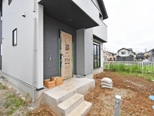 【千葉県/船橋市馬込町】船橋市馬込町　新築戸建　2期2号棟 アプローチ