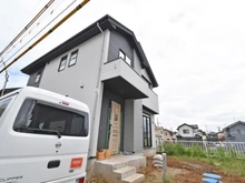 【千葉県/船橋市馬込町】船橋市馬込町　新築戸建　2期2号棟 建築中の外観：全4棟　中央