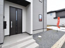 【千葉県/船橋市馬込町】船橋市馬込町　新築戸建　2期3号棟 玄関