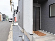【千葉県/船橋市馬込町】船橋市馬込町　新築戸建　2期4号棟 玄関