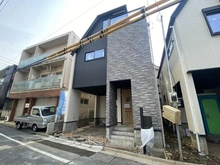【東京都/北区浮間】北区浮間三丁目新築戸建て　1号棟 建築中の外観：全2棟