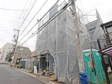 【東京都/板橋区大谷口上町】板橋区大谷口上町　新築戸建　A棟 建築中の外観：全2棟／手前側棟