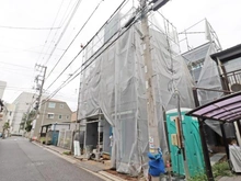 【東京都/板橋区大谷口上町】板橋区大谷口上町　新築戸建　A棟 建築中の外観：全2棟／手前側棟