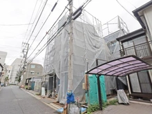 【東京都/板橋区大谷口上町】板橋区大谷口上町　新築戸建　A棟 建築中の外観：全2棟／手前側棟