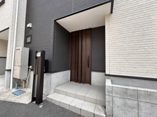 【東京都/品川区西大井】品川区西大井5丁目戸建て 玄関