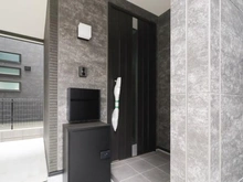 【神奈川県/横浜市中区本牧元町】中区本牧元町　中古戸建て 玄関