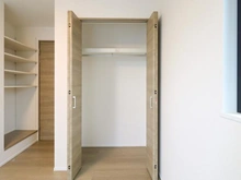 【神奈川県/横浜市中区本牧元町】中区本牧元町　新築戸建て 収納：洋室2収納