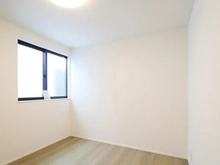 【神奈川県/横浜市中区本牧元町】中区本牧元町　新築戸建て サービスルーム（納戸）：納戸2（約5帖）