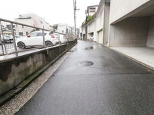 【神奈川県/横浜市磯子区滝頭】磯子区滝頭1丁目　中古戸建て 前面道路