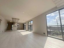 【神奈川県/横浜市泉区新橋町】泉区新橋町　中古戸建て リビング・ダイニング