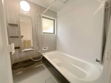 【神奈川県/横浜市泉区新橋町】泉区新橋町　中古戸建て 浴室