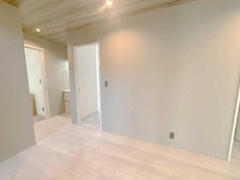 【神奈川県/横浜市泉区新橋町】泉区新橋町　中古戸建て 廊下