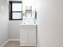 【神奈川県/横浜市南区三春台】南区三春台 中古戸建て 洗面所