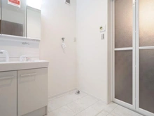 【神奈川県/横浜市磯子区杉田】磯子区杉田6丁目　新築戸建て 洗面所：洗濯置き場（写真中央下）