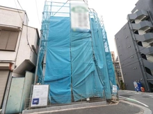 【神奈川県/横浜市南区西中町】南区西中町3丁目 新築戸建て 建築中の外観