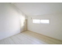 【神奈川県/横浜市神奈川区神大寺】FIORE片倉町IV　新築戸建4号棟/全15棟 サービスルーム（納戸）
