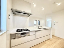 【神奈川県/横浜市金沢区富岡西】金沢区富岡西7丁目　新築戸建て キッチン