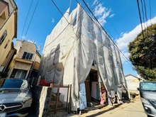 【東京都/新宿区市谷加賀町】新宿区市谷加賀町2丁目　新築戸建B号棟 建築中の外観：全2区画