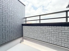 【東京都/新宿区喜久井町】新宿区喜久井町　新築戸建 バルコニー：３階