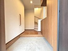 【東京都/板橋区赤塚】板橋区赤塚2丁目　中古戸建 玄関