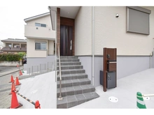 【埼玉県/和光市新倉】和光市新倉2丁目新築戸建　1号棟 アプローチ