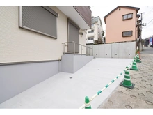 【埼玉県/和光市新倉】和光市新倉2丁目新築戸建　1号棟 駐車場
