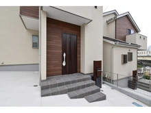 【埼玉県/和光市新倉】和光市新倉2丁目新築戸建　3号棟 アプローチ