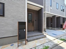 【東京都/北区志茂】北区志茂5丁目新築戸建　2号棟 アプローチ