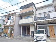 【京都府/京都市上京区四町目】京都市上京区日暮通丸太町下る四町目戸建 外観：写真中央