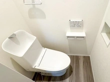 【京都府/京都市伏見区深草直違橋片町】伏見区深草直違橋片町　新築戸建て トイレ