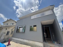 【京都府/京都市右京区花園大藪町】右京区花園大藪町4期1号地 建築中の外観：全1棟/右側