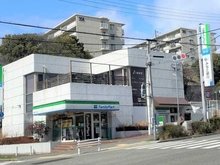 【兵庫県/神戸市須磨区北落合】神戸市須磨区北落合四丁目　B号地　新築戸建  ファミリーマート 北落合二丁目店（現地より約700m）