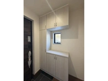 【兵庫県/神戸市中央区熊内町】神戸市中央区熊内町八丁目　2号棟　新築戸建 玄関