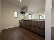 【兵庫県/神戸市中央区熊内町】神戸市中央区熊内町八丁目　2号棟　新築戸建 キッチン