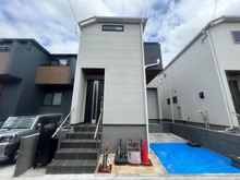 【千葉県/船橋市丸山】船橋市丸山1丁目　新築戸建　2号棟 外観：全3棟／中央