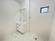 【東京都/江戸川区下篠崎町】江戸川区下篠崎町　新築戸建　3号棟 洗面室